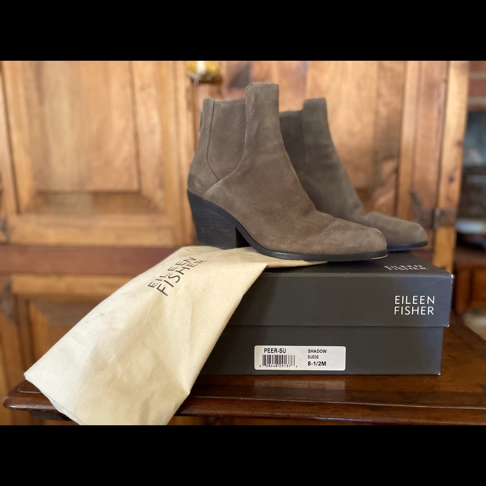 Eileen Fisher Peer Shadow Suede Stacked Heel Ankle Boots 8.5M